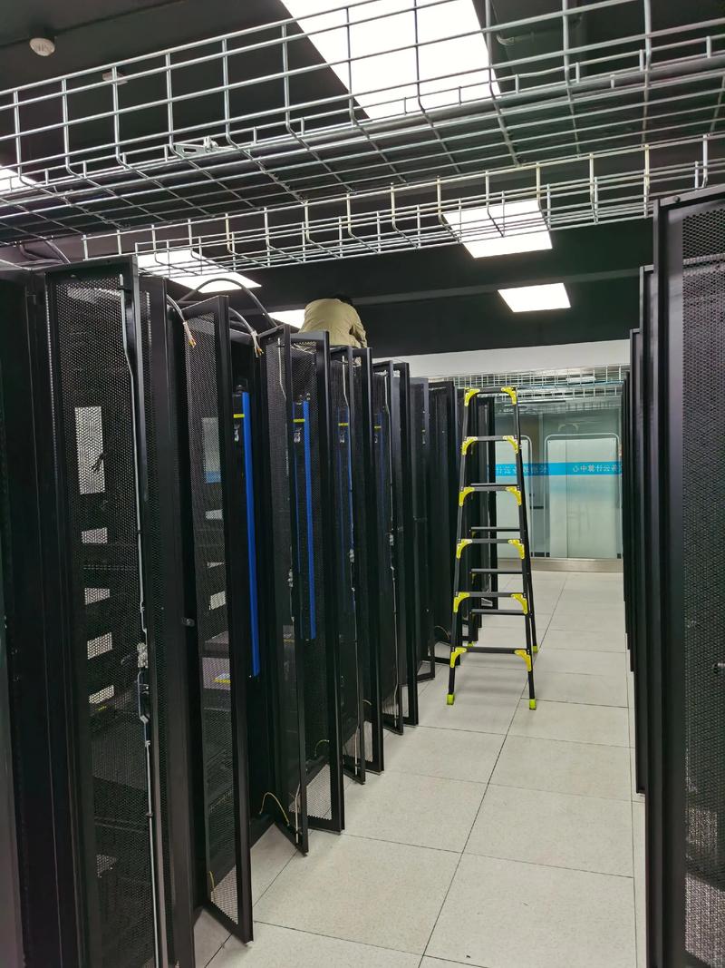 智能化弱電工程助力機(jī)房改造，一周攻堅(jiān)成效顯著